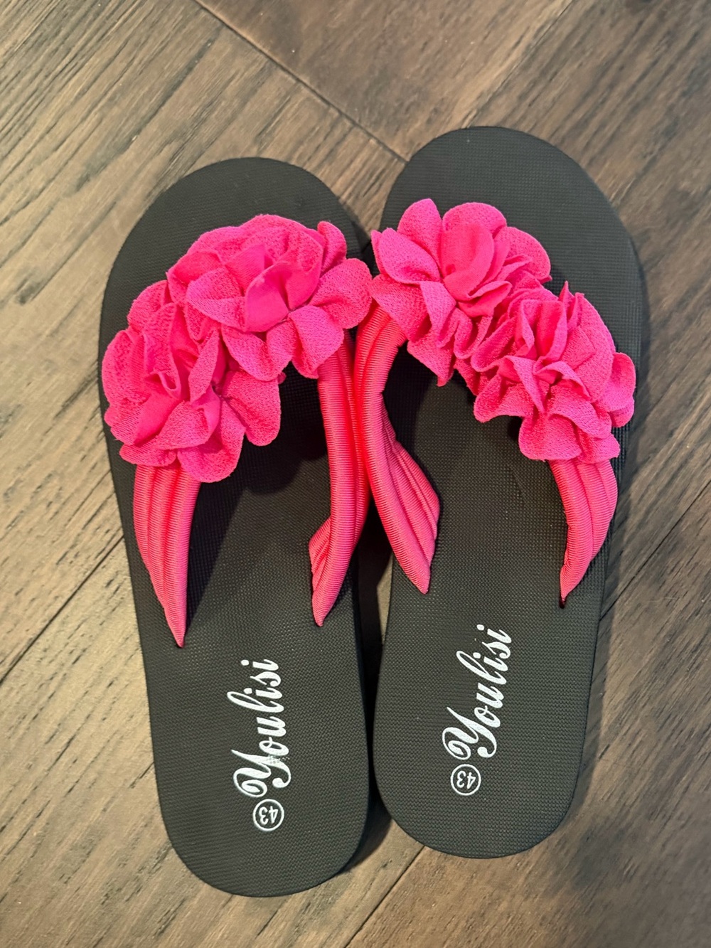 Youlisi Black Flip Flops with Hot Pink Flower Accents Size 10